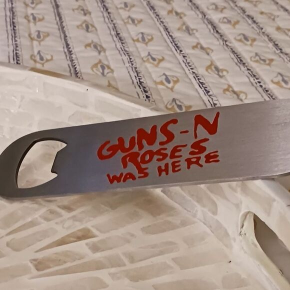 Guns N' Roses Bottle Opener - Picture 6 of 7